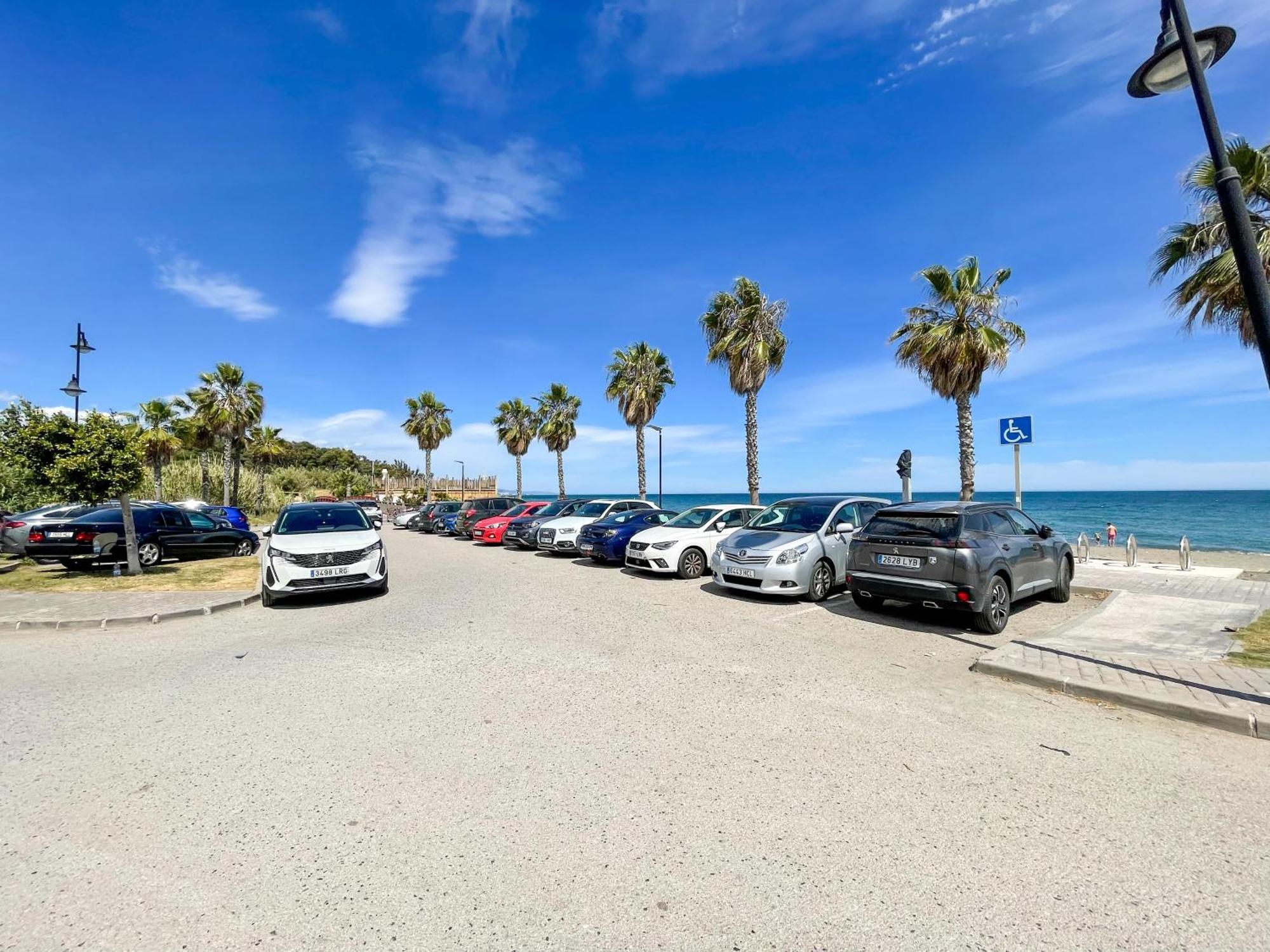 Modern Apartment With Terrace - 2 Min From The Beach Εστεπόνα Εξωτερικό φωτογραφία