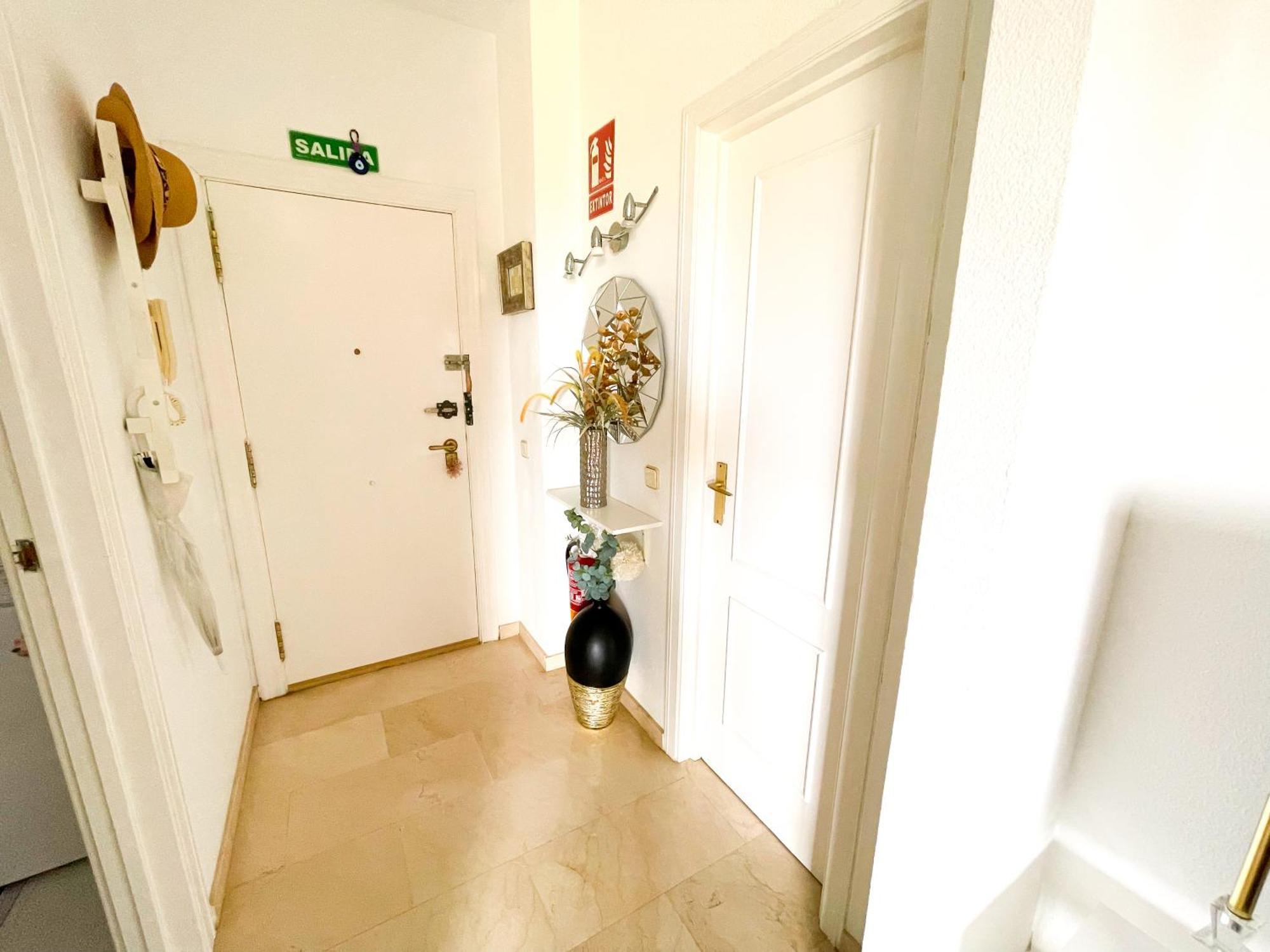 Modern Apartment With Terrace - 2 Min From The Beach Εστεπόνα Εξωτερικό φωτογραφία
